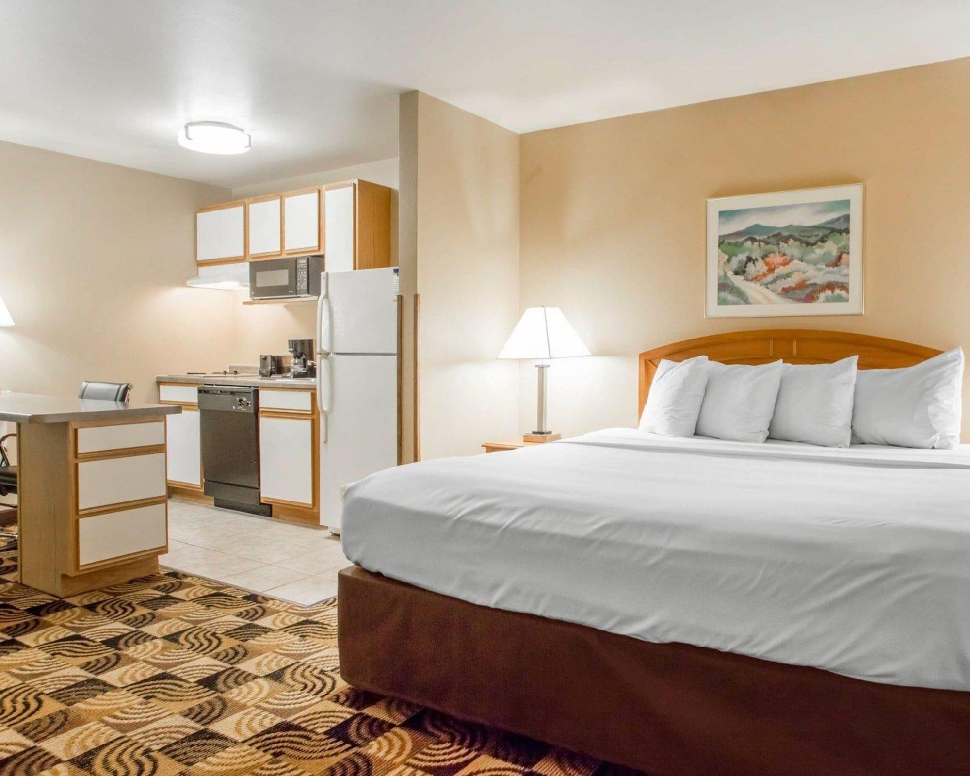 ฮอว์ทอร์น สวีท บาย วินด์แฮม โอ๊คครีก/มิลวอคีแอร์พอร์ต Hotel ภายนอก รูปภาพ